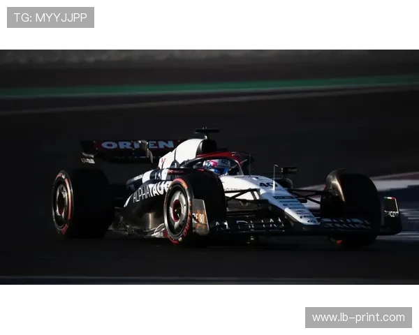 聚焦最新F1赛季争冠格局车队策略与车手动态全面深度观察趋势展